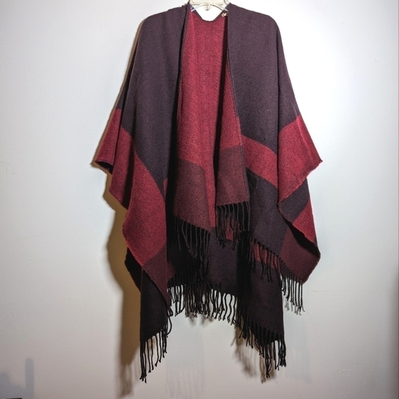 Soft Surroundings Jackets & Blazers - SOFT Surroundings Fringed Shawl Wrap Poncho Cape Burgundy One Size